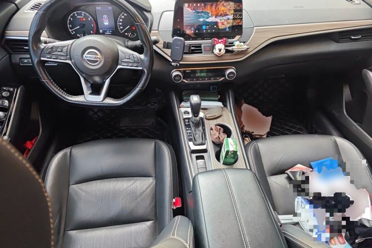 Used Nissan Teana 2021 2.0L XL Comfort Edition Center Console