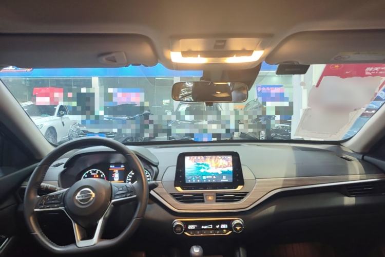 Used Nissan Teana 2021 2.0L XL Comfort Edition Center Console