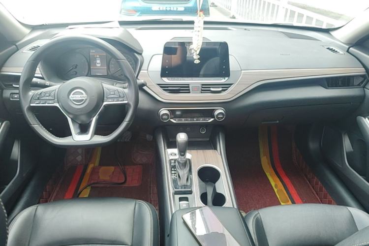 Used Nissan Teana 2021 2.0L XL Comfort Edition Center Console
