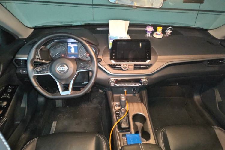 Used Nissan Teana 2021 2.0L XL Comfort Edition Center Console
