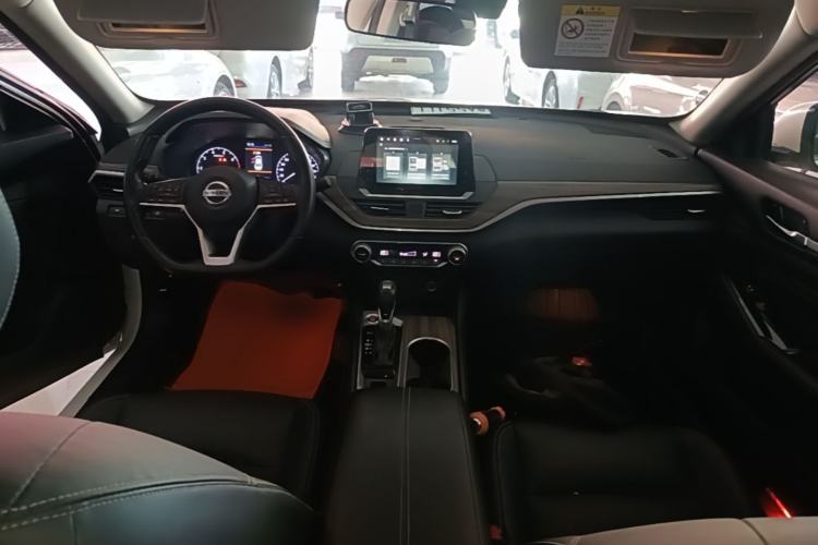 Used Nissan Teana 2021 2.0L XL Comfort Edition Center Console