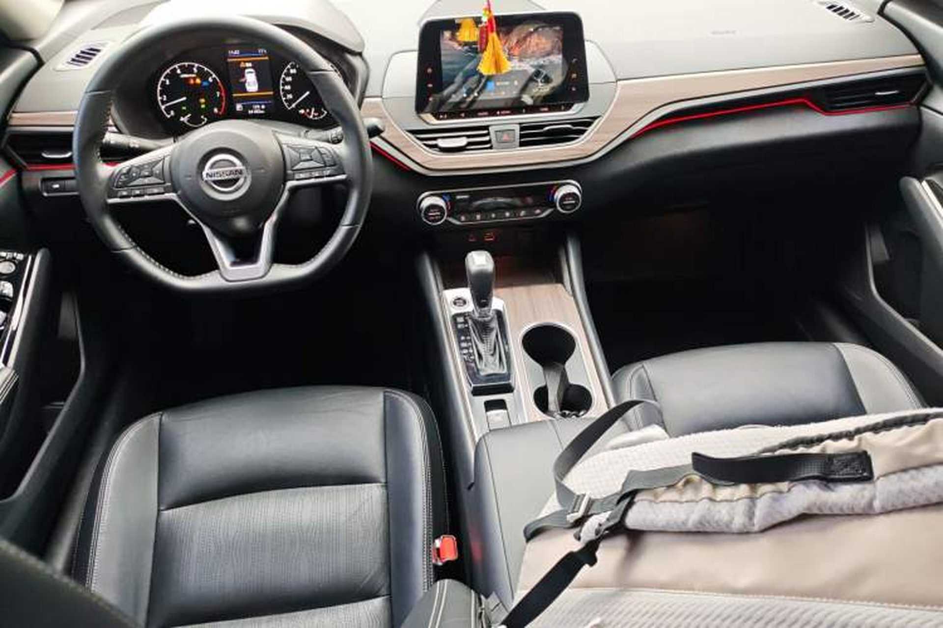 Used Nissan Teana 2021 2.0L XL Comfort Edition Center Console
