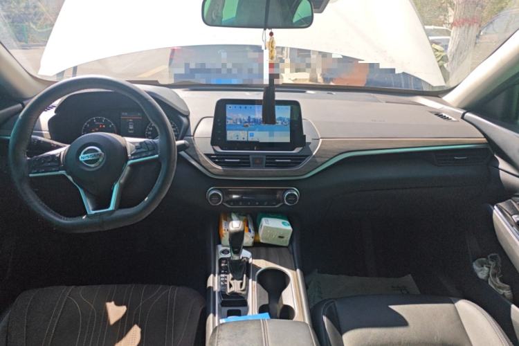 Used Nissan Teana 2021 2.0L XL Comfort Edition Center Console