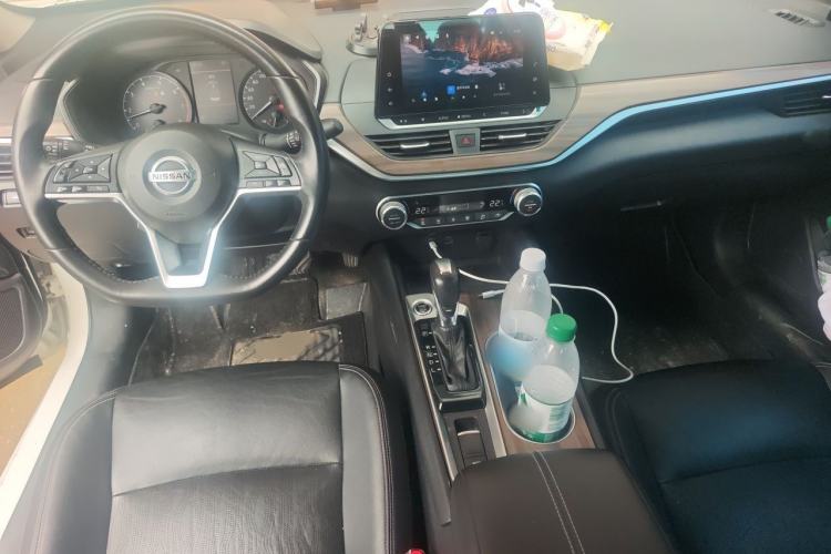 Used Nissan Teana 2021 2.0L XL Comfort Edition Center Console
