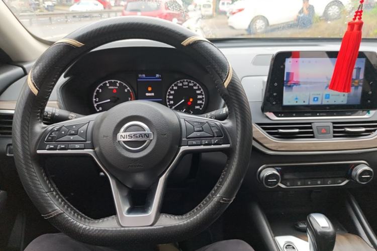 Used Nissan Teana 2021 2.0L XL Comfort Edition Center Console