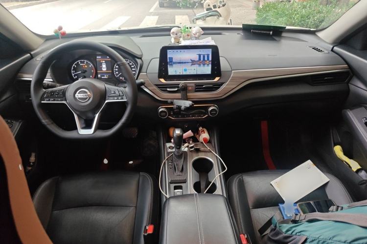 Used Nissan Teana 2021 2.0L XL Comfort Edition Center Console