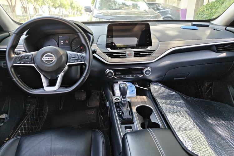 Used Nissan Teana 2021 2.0L XL Comfort Edition Center Console