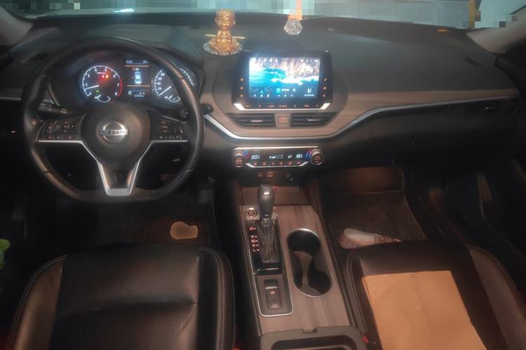 Used Nissan Teana 2021 2.0L XL Comfort Edition Center Console