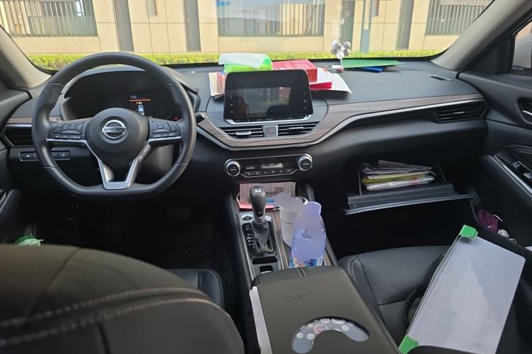Used Nissan Teana 2021 2.0L XL Comfort Edition Center Console