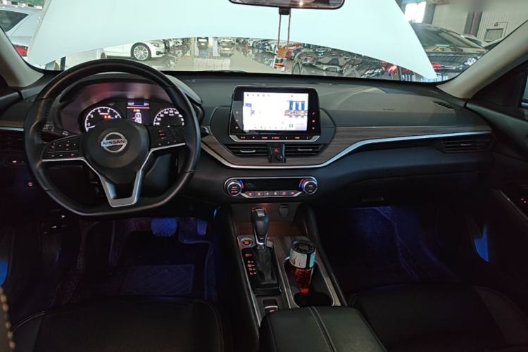 Used Nissan Teana 2021 2.0L XL Comfort Edition Center Console