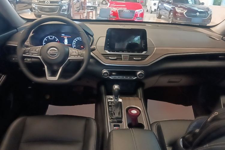 Used Nissan Teana 2021 2.0L XL Comfort Edition Center Console
