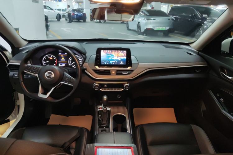 Used Nissan Teana 2021 2.0L XL Comfort Edition Center Console