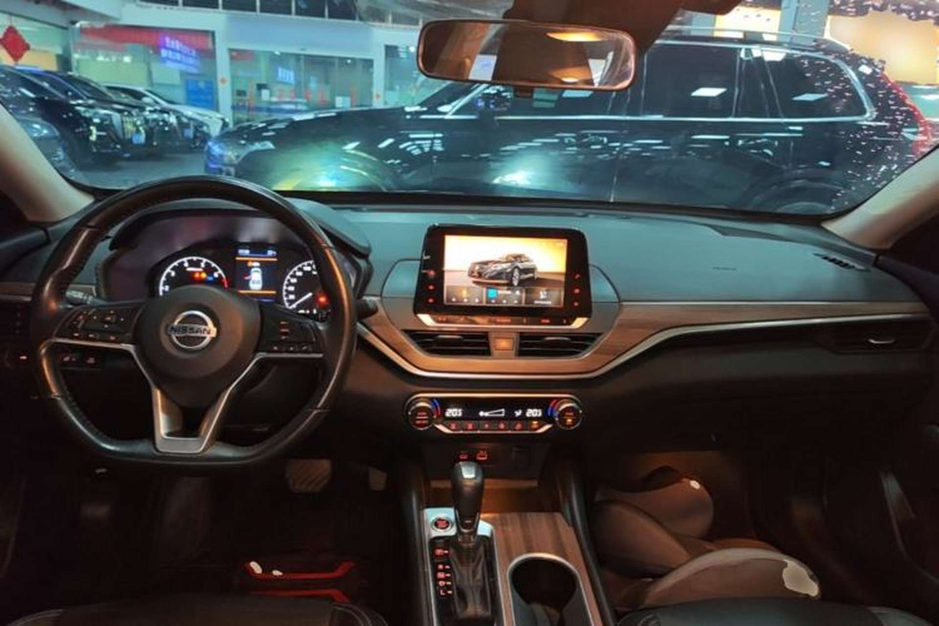 Used Nissan Teana 2021 2.0L XL Comfort Edition Center Console