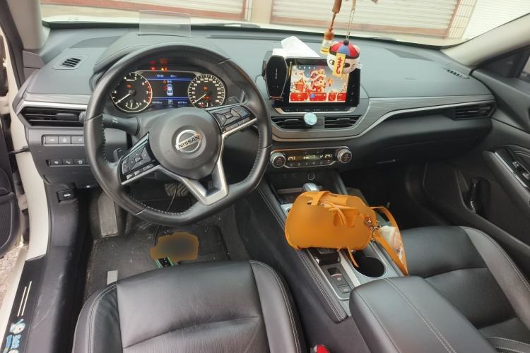 Used Nissan Teana 2021 2.0T XL Upper AD1 Smart Navigation Edition Center Console