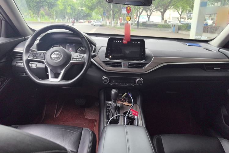 Used Nissan Teana 2021 2.0L XL Comfort Edition Center Console