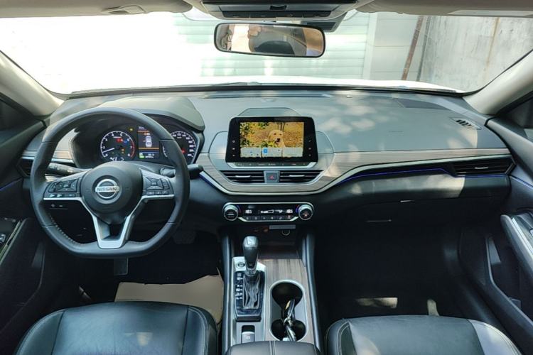 Used Nissan Teana 2021 2.0L XL Comfort Edition Center Console