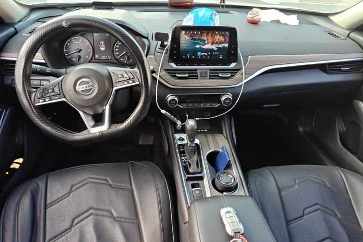 Used Nissan Teana 2021 2.0L XL Comfort Edition Center Console