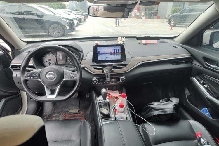 Used Nissan Teana 2021 2.0L XL Comfort Edition Center Console