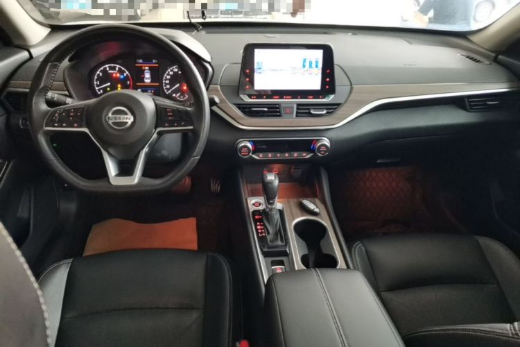 Used Nissan Teana 2021 2.0L XL Comfort Edition Center Console