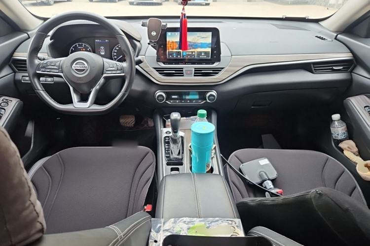 Used Nissan Teana 2021 2.0L XL Comfort Edition Center Console