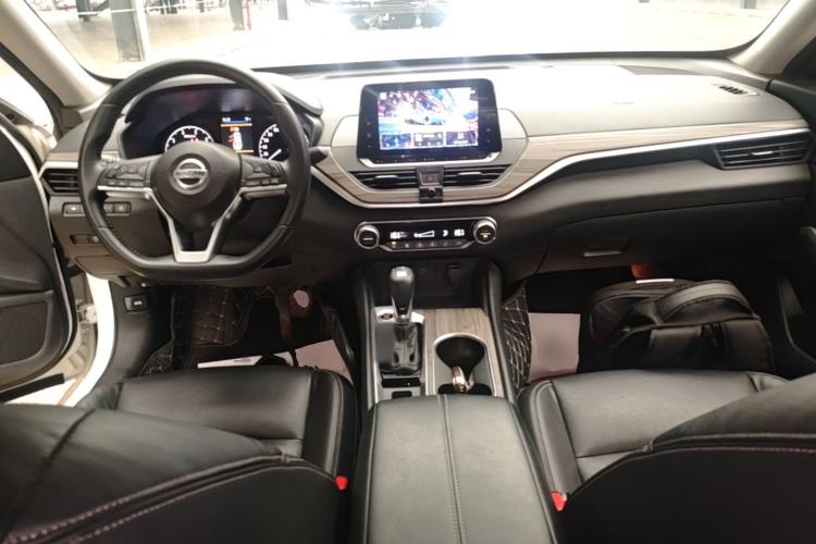 Used Nissan Teana 2021 2.0L XL Comfort Edition Center Console