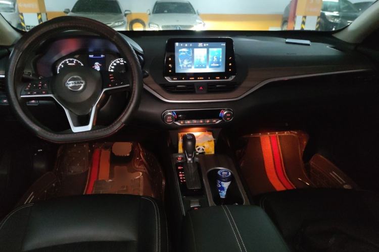 Used Nissan Teana 2021 2.0L XL Comfort Edition Center Console