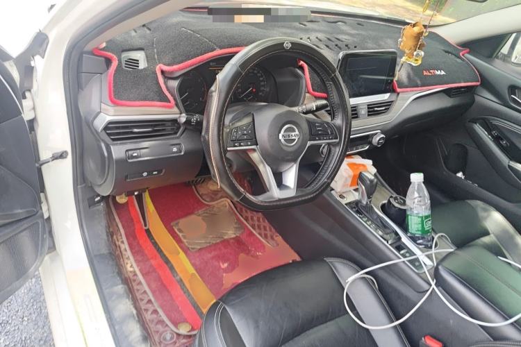 Used Nissan Teana 2021 2.0L XL Comfort Edition Center Console
