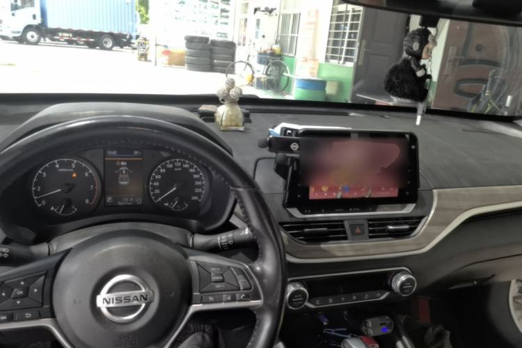 Used Nissan Teana 2021 2.0L XL Comfort Edition Center Console