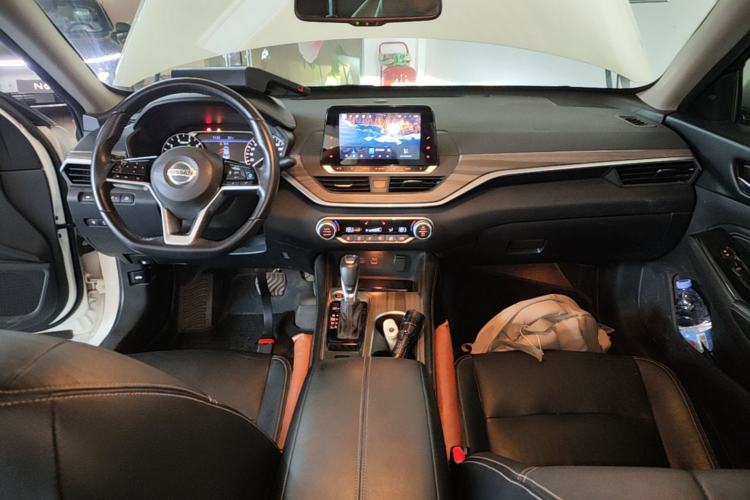 Used Nissan Teana 2021 2.0L XL Upper AD1 Smart Drive & Navigation Edition Center Console