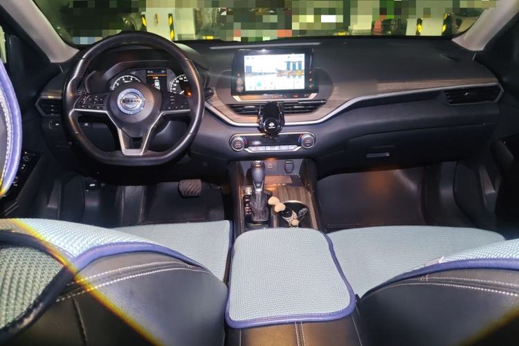 Used Nissan Teana 2021 2.0L XL Comfort Edition Center Console