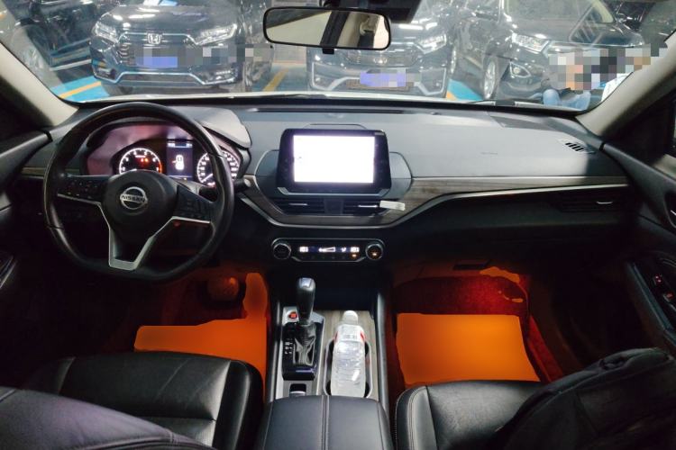 Used Nissan Teana 2021 2.0L XL Comfort Edition Center Console