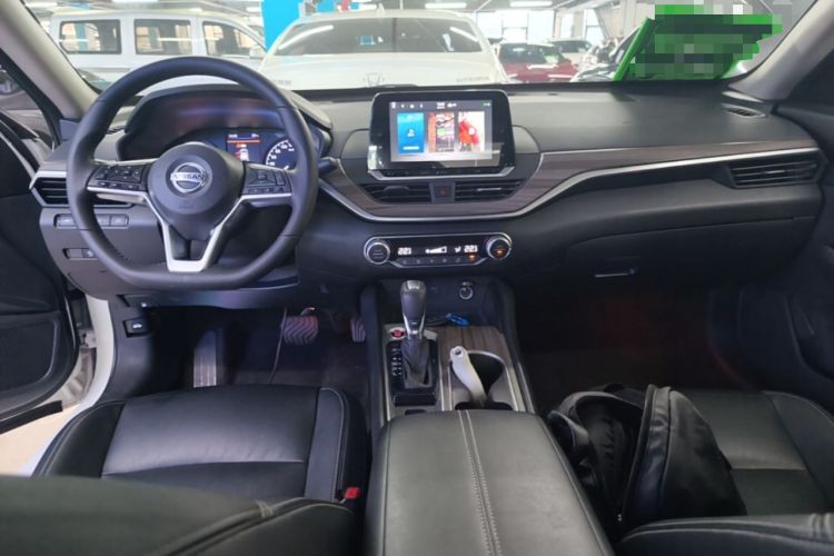 Used Nissan Teana 2021 2.0L XL Comfort Edition Center Console