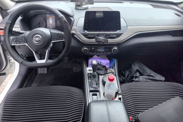Used Nissan Teana 2021 2.0L XL Comfort Edition Center Console