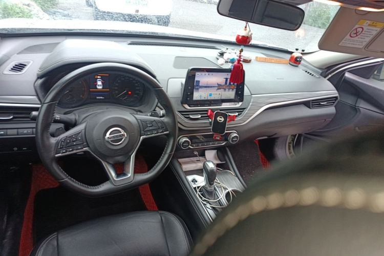 Used Nissan Teana 2021 2.0T XL Smart Upgrade Edition Center Console