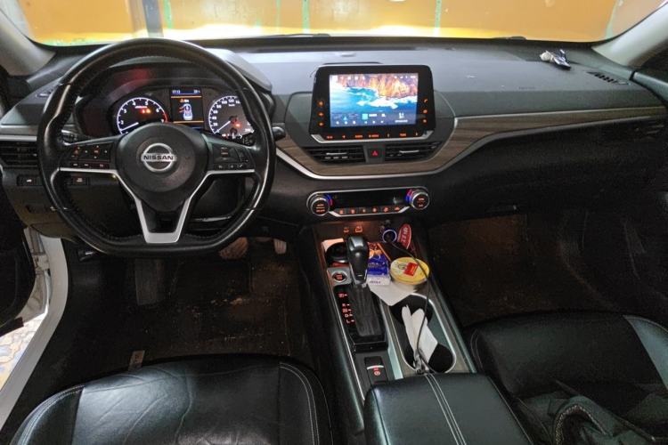 Used Nissan Teana 2021 2.0L XL Comfort Edition Center Console