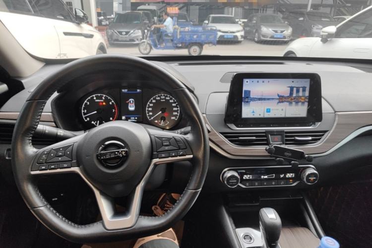 Used Nissan Teana 2021 2.0L XL Comfort Edition Center Console