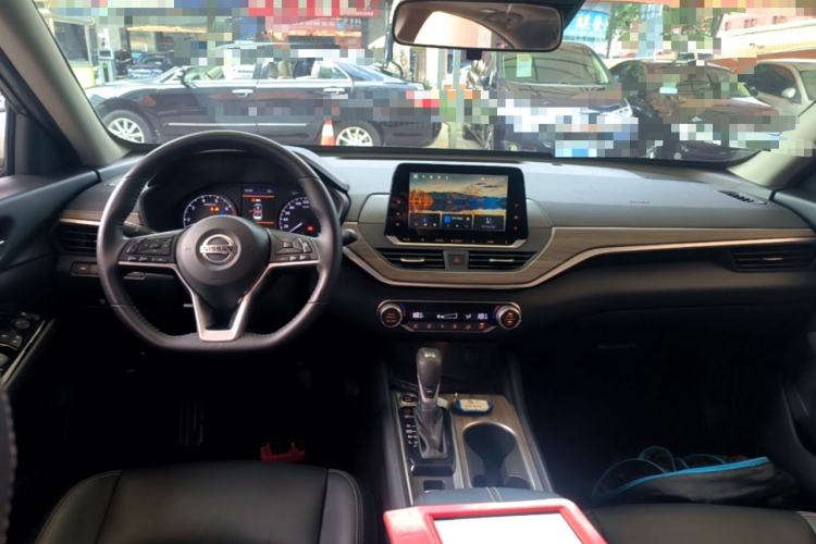 Used Nissan Teana 2021 2.0L XL Comfort Edition Center Console