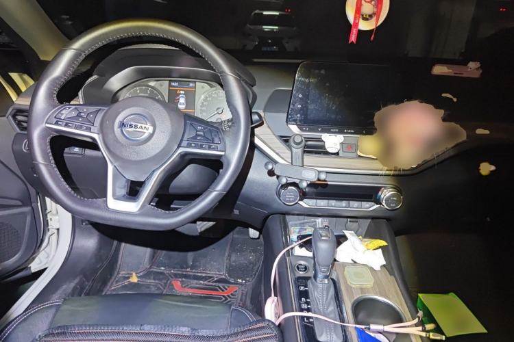 Used Nissan Teana 2021 2.0L XL Comfort Edition Center Console