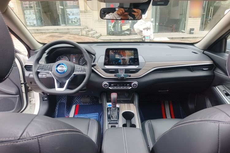 Used Nissan Teana 2021 2.0L XL Comfort Edition Center Console