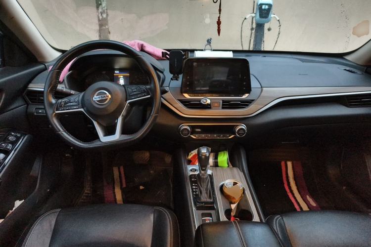 Used Nissan Teana 2021 2.0L XL Comfort Edition Center Console