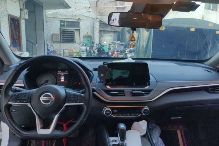 Used Nissan Teana 2021 2.0L XL Comfort Edition Center Console
