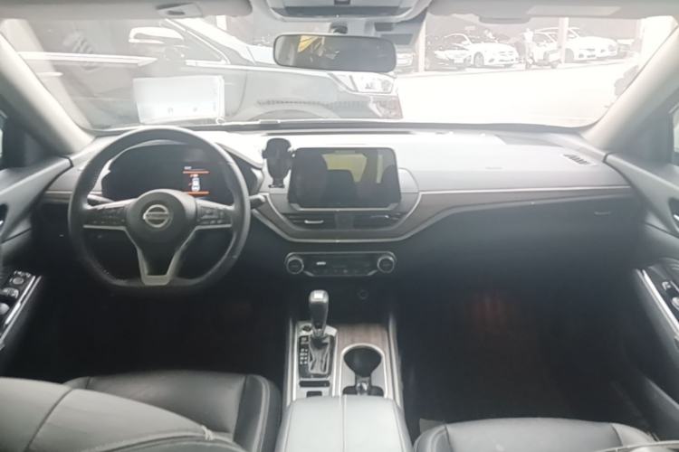 Used Nissan Teana 2021 2.0L XL Comfort Edition Center Console