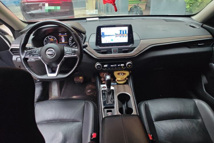 Used Nissan Teana 2021 2.0L XL Comfort Edition Center Console