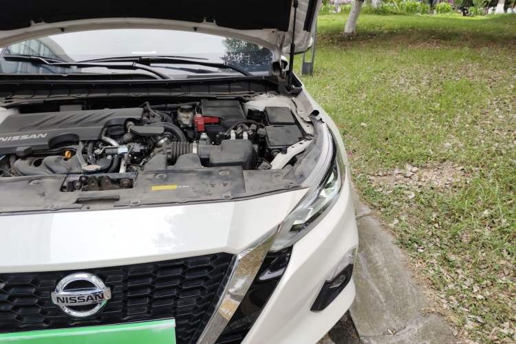 Used Nissan Teana 2021 2.0L XL Comfort Edition Engine Bay Left