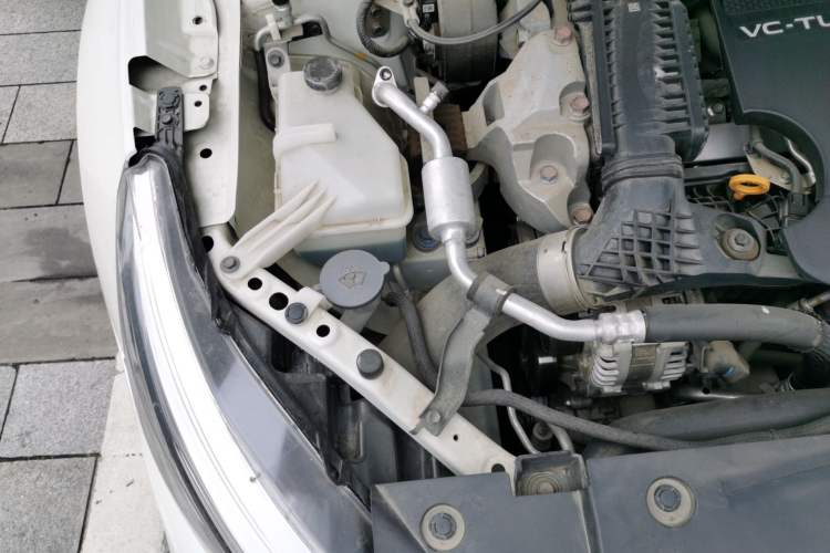 Used Nissan Teana 2021 2.0T XL Upper AD1 Smart Navigation Edition Engine Bay Right