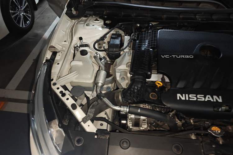 Used Nissan Teana 2021 2.0T XL Upper AD1 Smart Navigation Edition Engine Bay Right