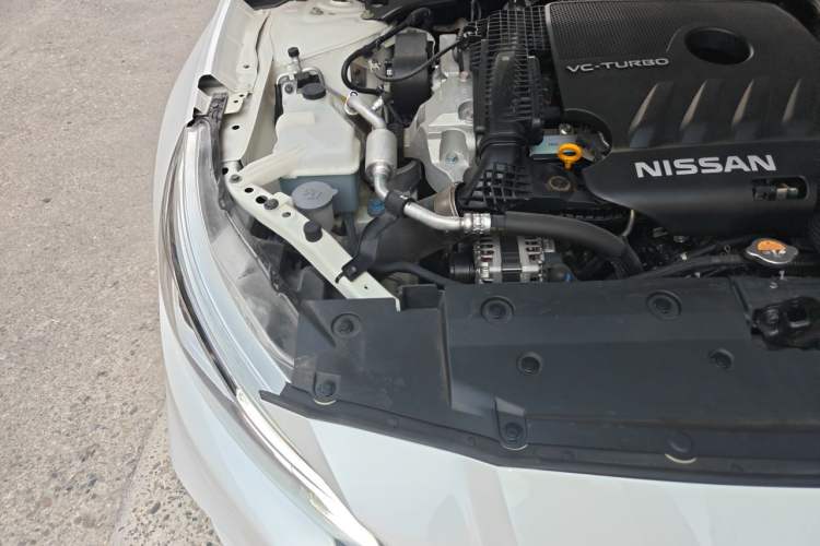 Used Nissan Teana 2021 2.0T XL Smart Upgrade Edition Engine Bay Right