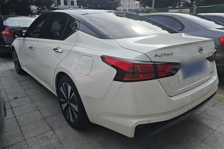 Used Nissan Teana 2021 2.0T XL Upper AD1 Smart Navigation Edition Exterior 2