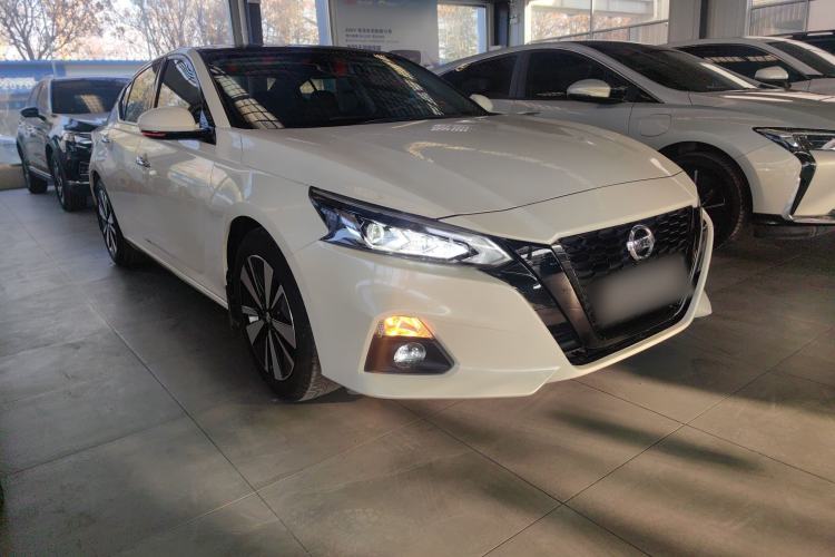 Used Nissan Teana 2021 2.0L XL Comfort Edition Front Right 45 Deg