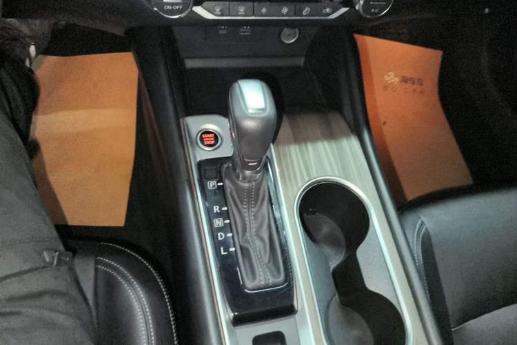 Used Nissan Teana 2021 2.0L XL Comfort Edition Gear Lever